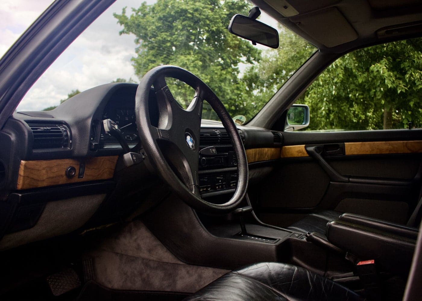 BMW E32 730i — photo 3